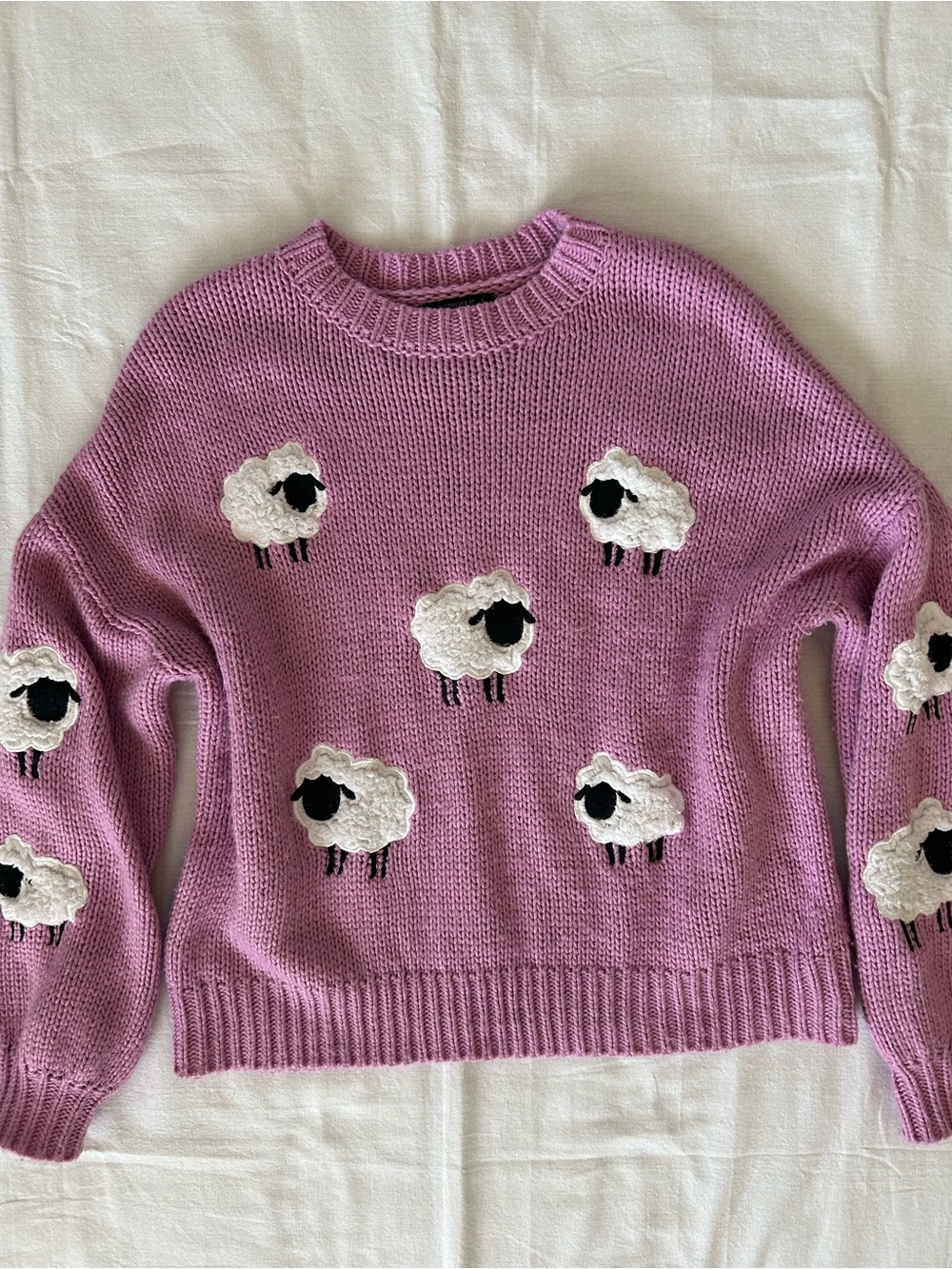 F21 | Oversized Light Fuchsia Pink Sweater Sherpa Sheep Adorned Women’s Medium